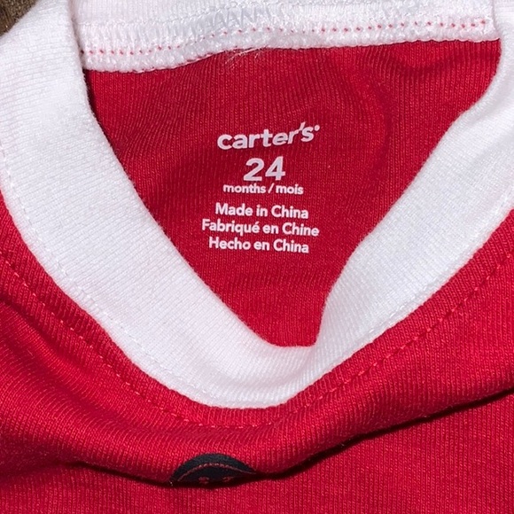 Santa suit onesie. Size 24 months. - Picture 2 of 4